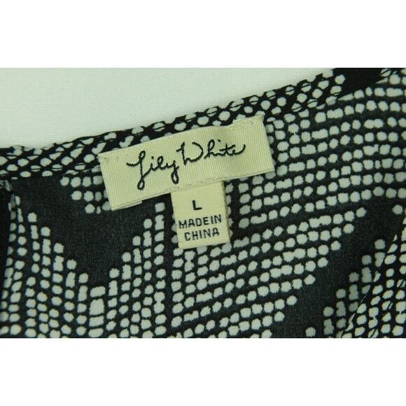 Lily White Cold Shoulder Blouse Top Black White Chevron Flowy Womens Large - Picture 4 of 8